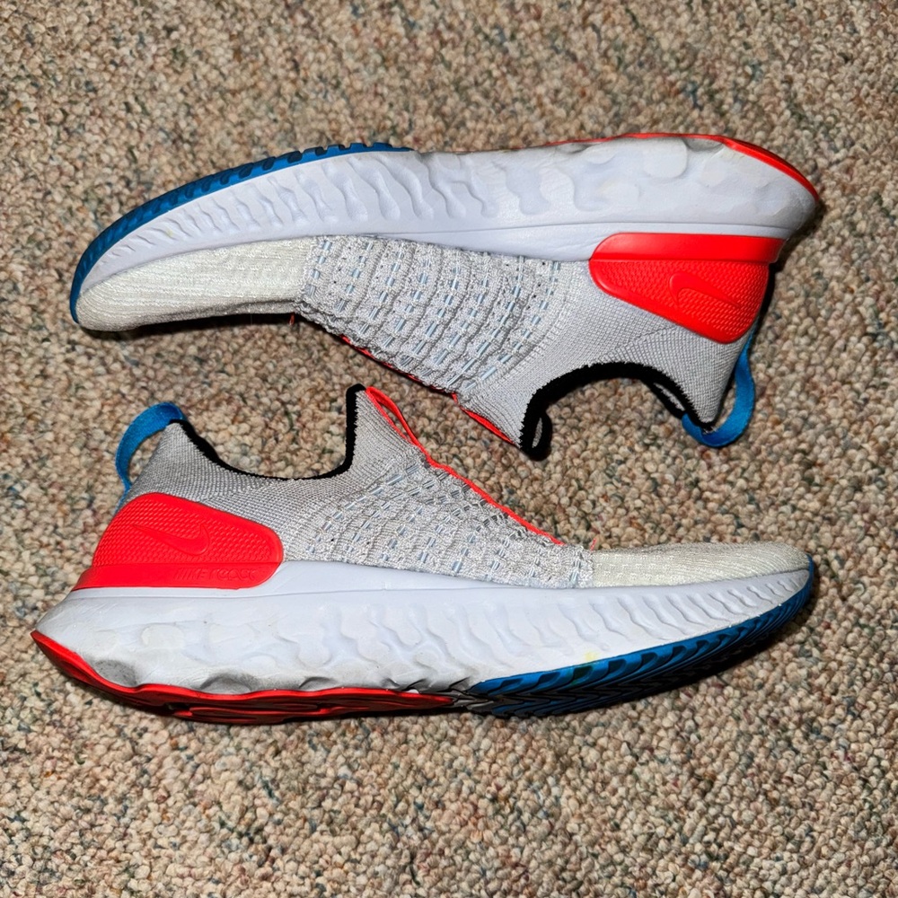 Nike react phantom run shoes